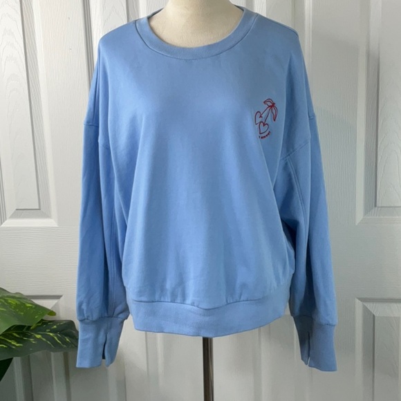 JoyLab Women’s Graphic French Terry Crewneck Sweatshirt Light Blue Various Sizes - Picture 2 of 12